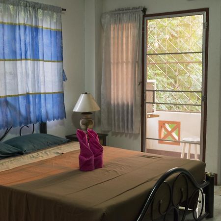 Junior House Hostel Chiang Mai Ngoại thất bức ảnh