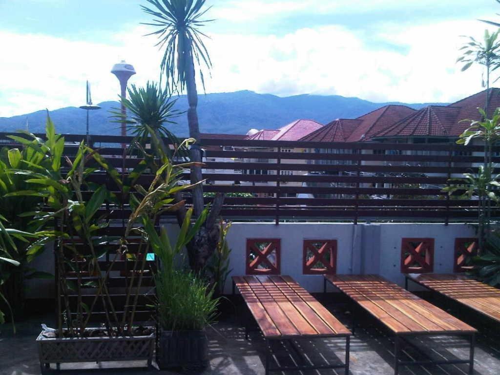 Junior House Hostel Chiang Mai Ngoại thất bức ảnh