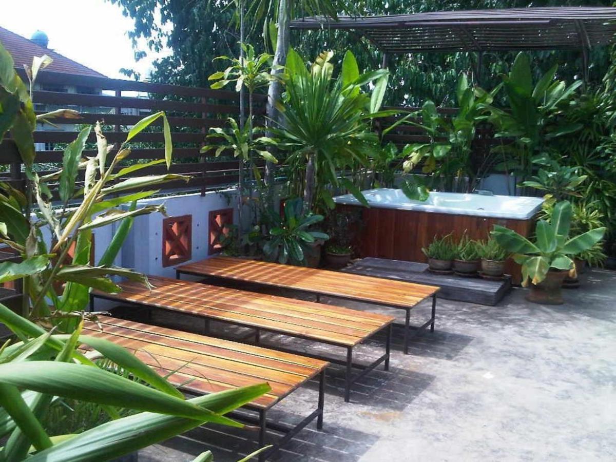 Junior House Hostel Chiang Mai Ngoại thất bức ảnh